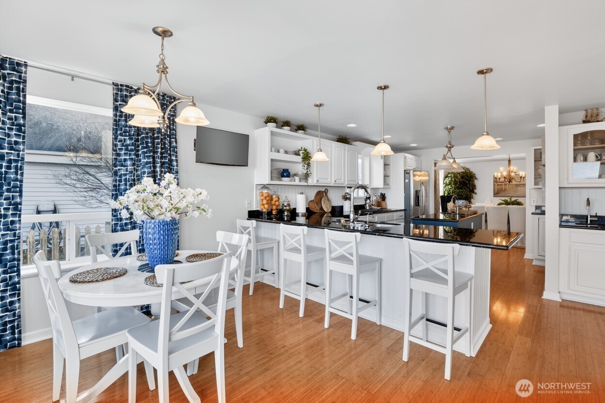 120 Sunrise Avenue SE, Ocean Shores, WA 98569