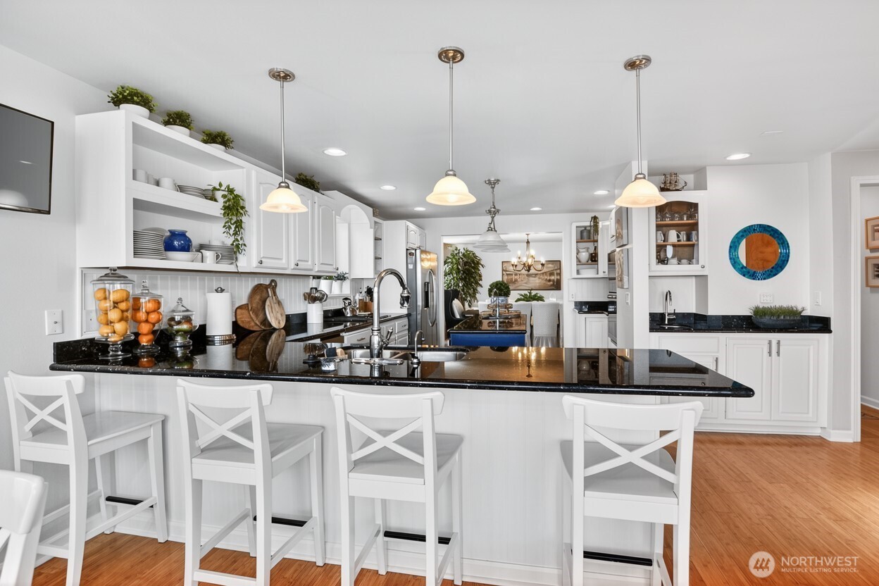 120 Sunrise Avenue SE, Ocean Shores, WA 98569