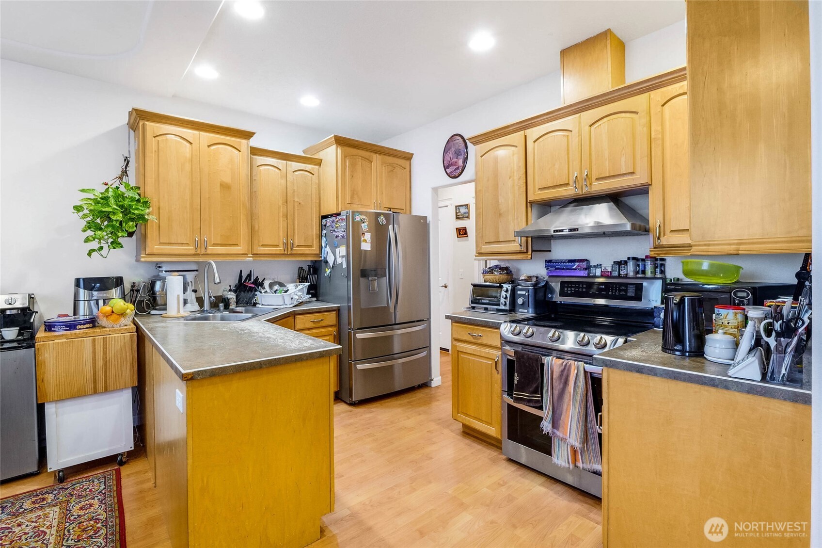 950 S Garden Drive , Moses Lake, WA 98837