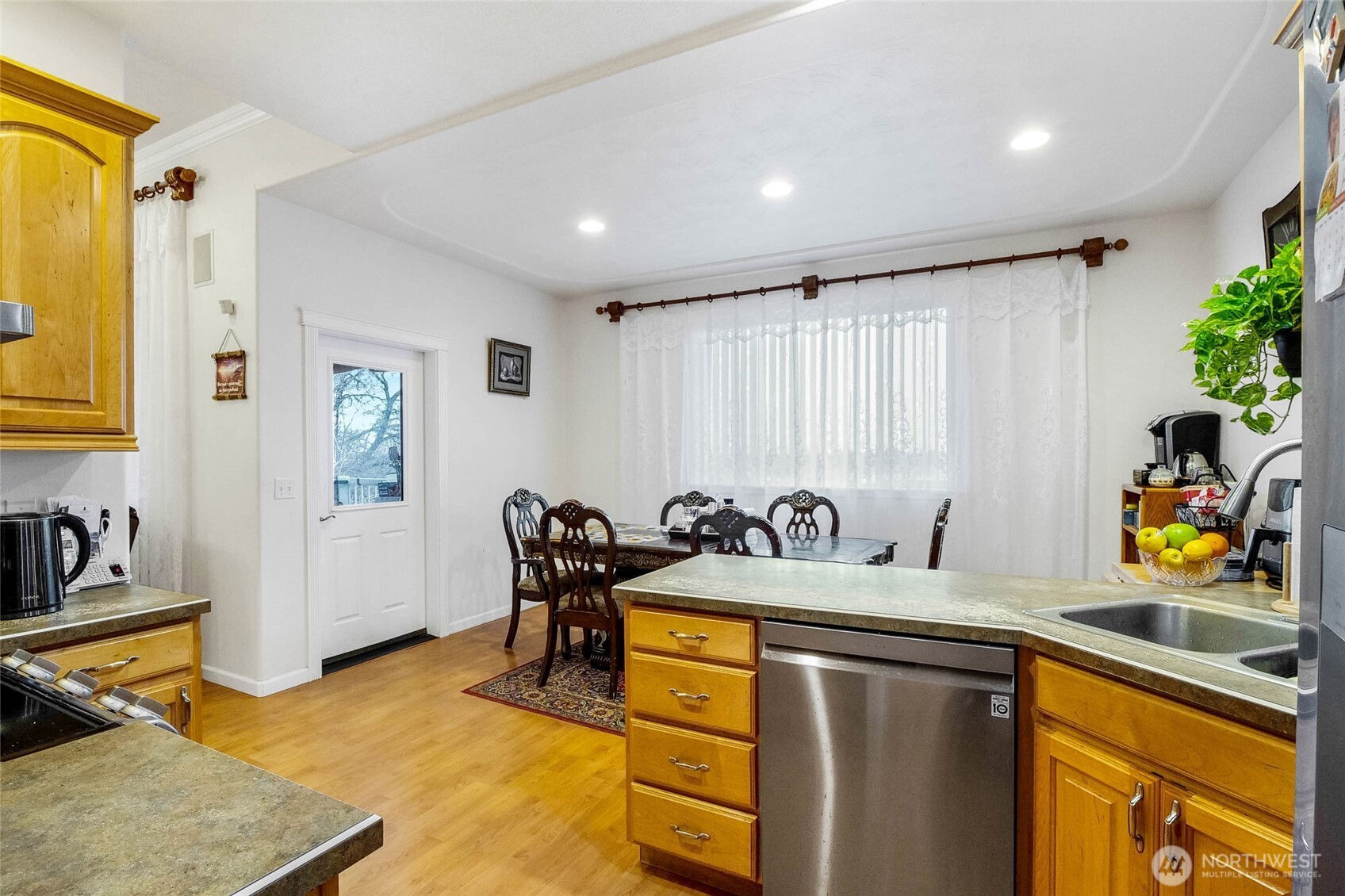 950 S Garden Drive , Moses Lake, WA 98837