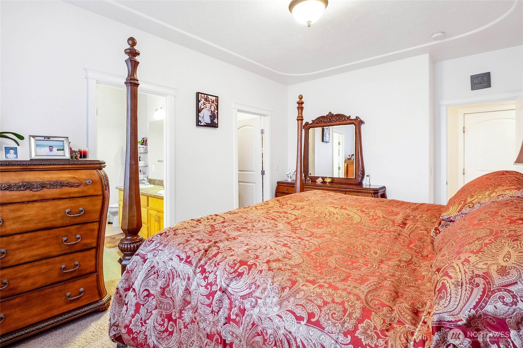 950 S Garden Drive , Moses Lake, WA 98837