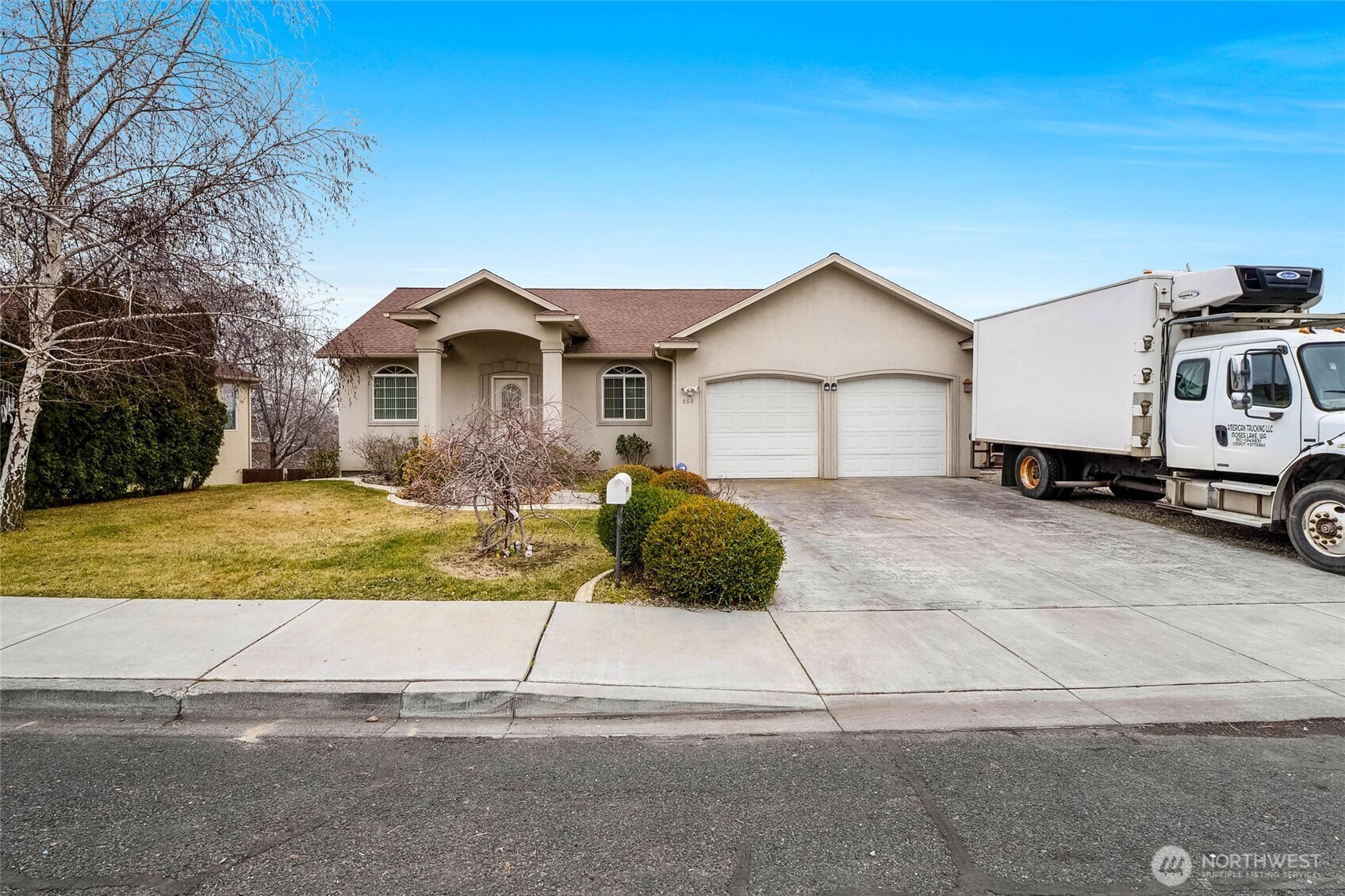 950 S Garden Drive , Moses Lake, WA 98837