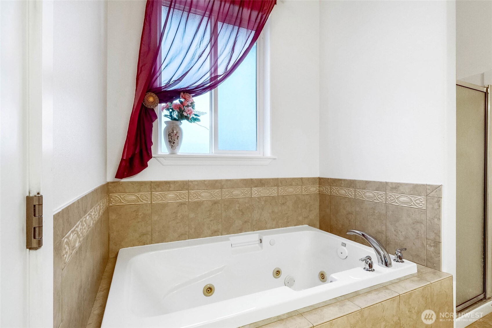 950 S Garden Drive , Moses Lake, WA 98837