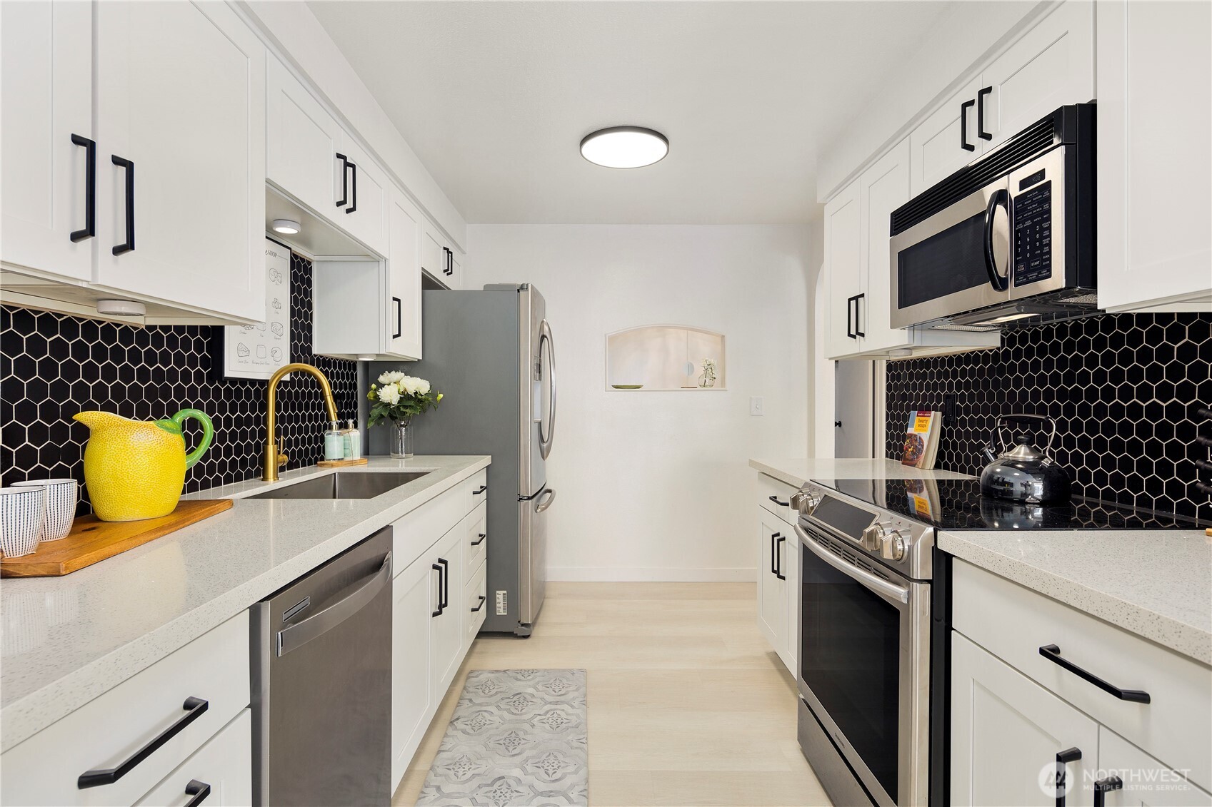 22532 6th Avenue S #A2, Seattle, WA 98198-6844