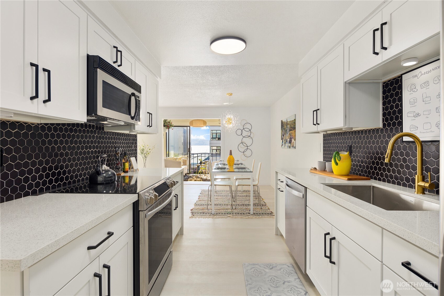 22532 6th Avenue S #A2, Seattle, WA 98198-6844