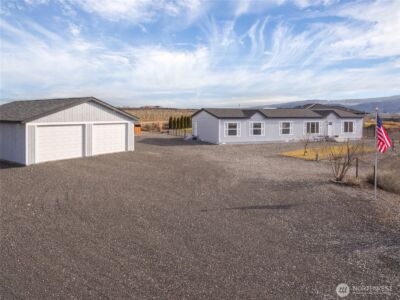 191 Davidson Place SW, Mattawa, WA 99349 - Photo 2
