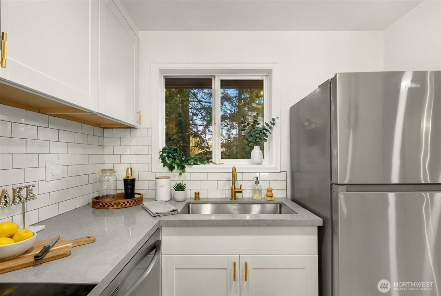 14527 NE 40th Street #G104, Bellevue, WA 98007
