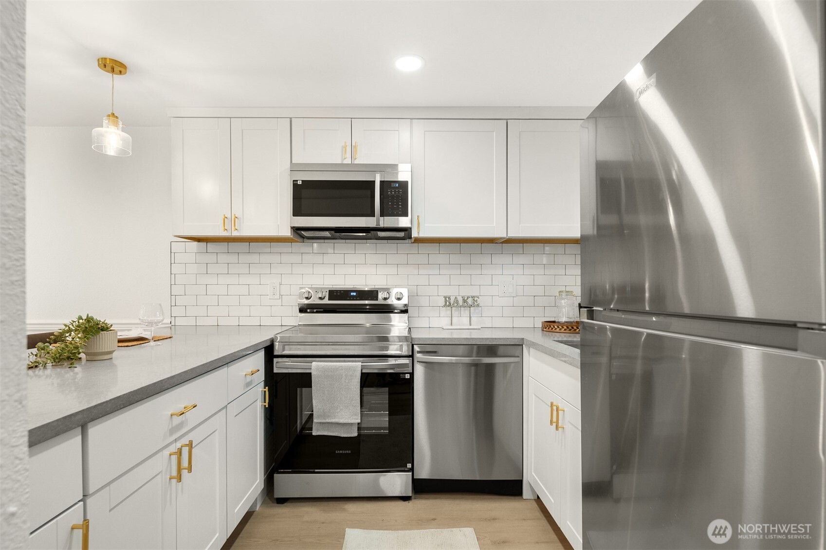 14527 NE 40th Street #G104, Bellevue, WA 98007
