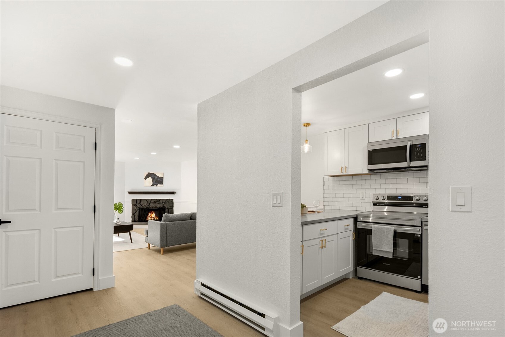 14527 NE 40th Street #G104, Bellevue, WA 98007