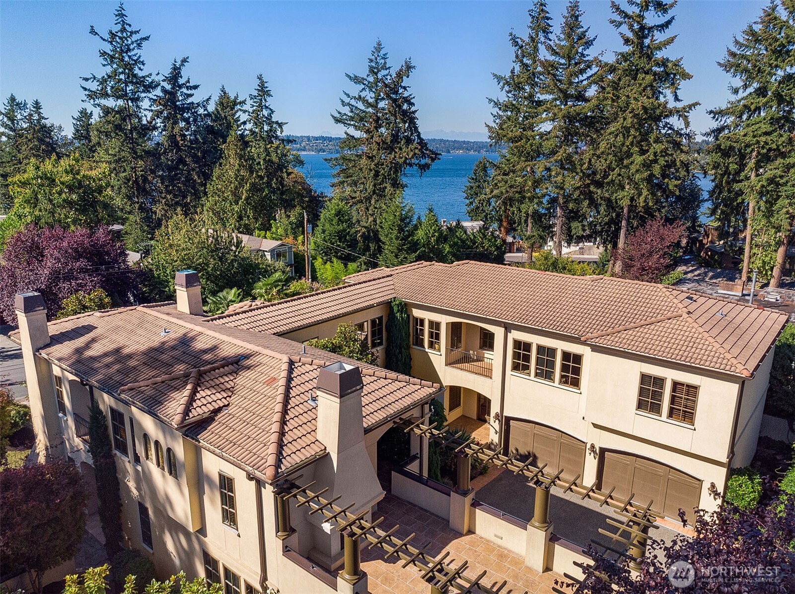 802 16th Avenue W, Kirkland, WA 98033
