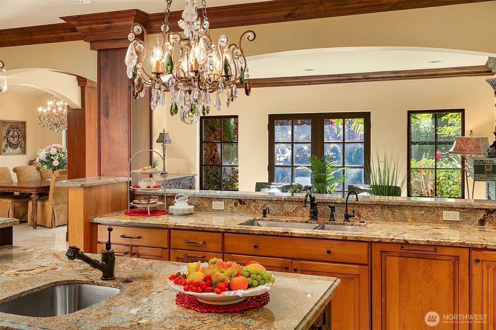 802 16th Avenue W, Kirkland, WA 98033