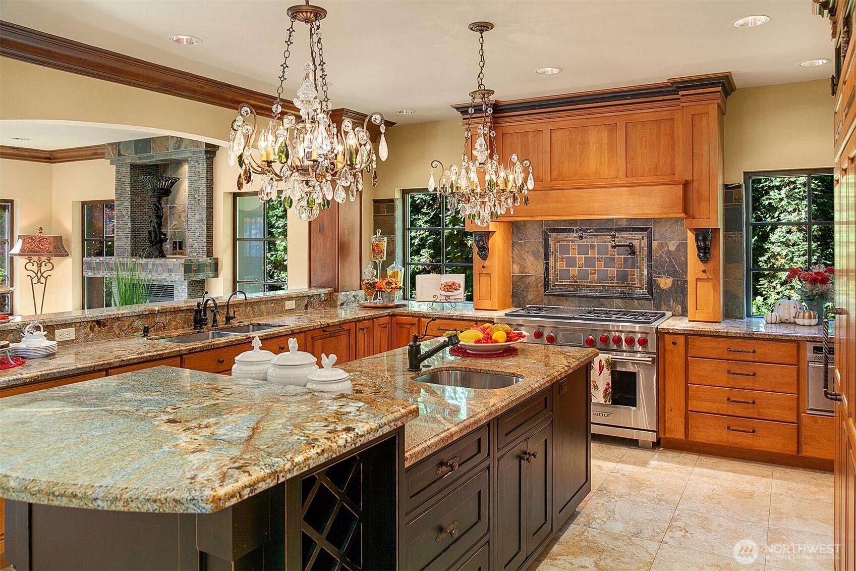 802 16th Avenue W, Kirkland, WA 98033