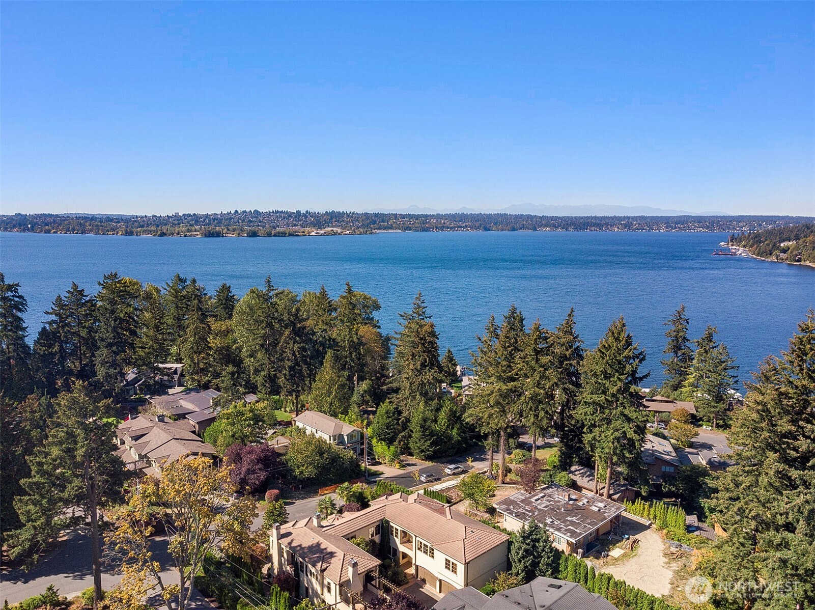 802 16th Avenue W, Kirkland, WA 98033