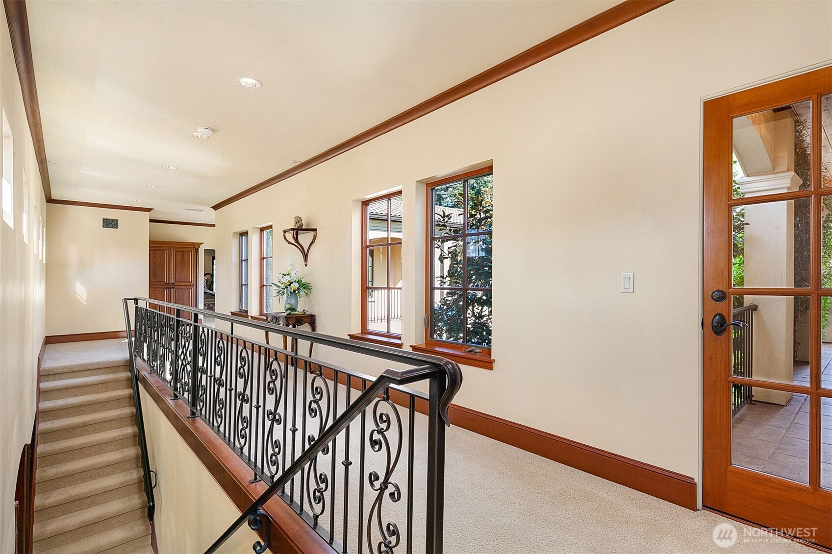 802 16th Avenue W, Kirkland, WA 98033