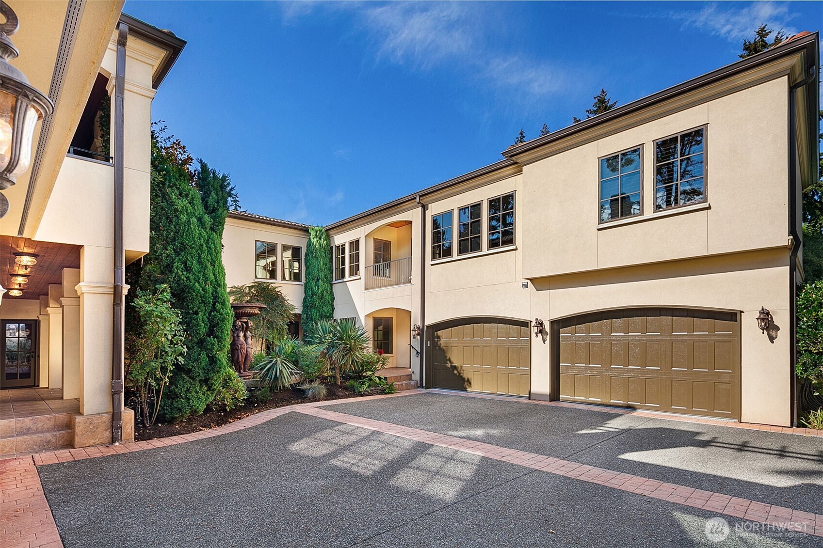 802 16th Avenue W, Kirkland, WA 98033