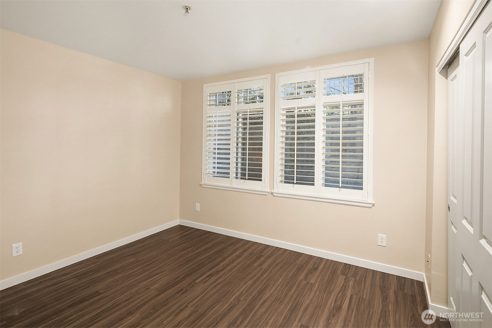 611 Highland Drive #101, Seattle, WA 98109