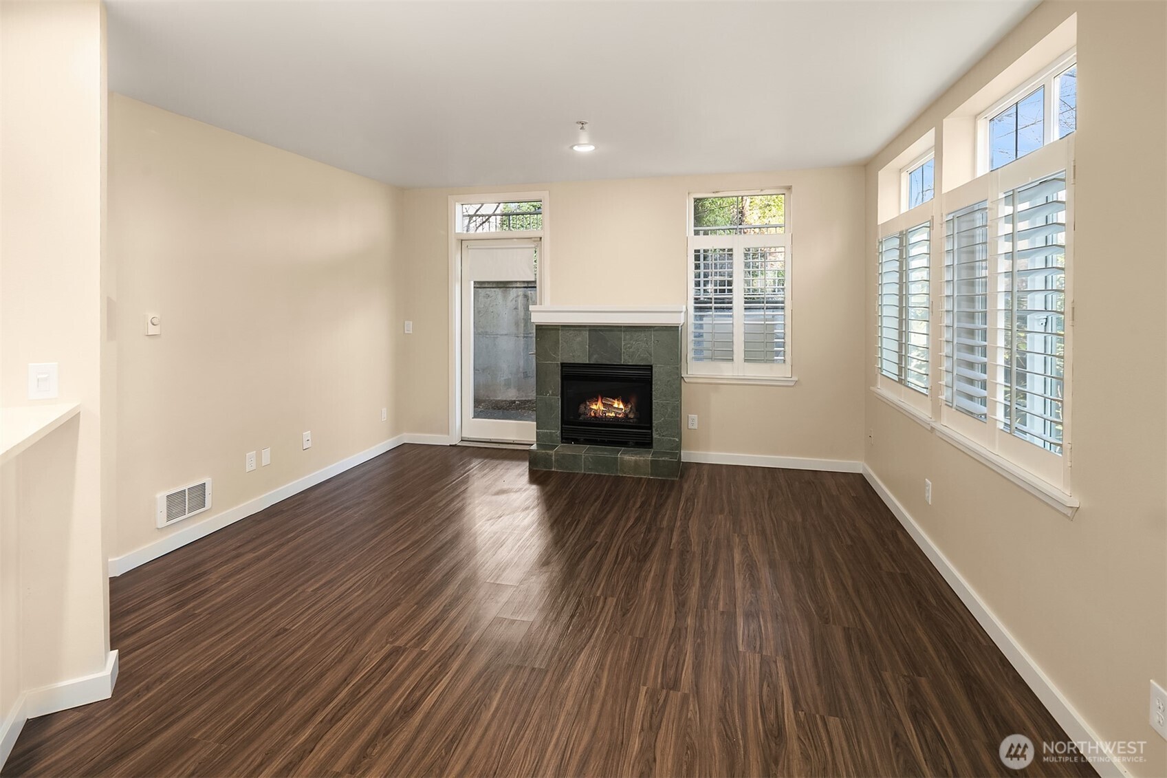 611 Highland Drive #101, Seattle, WA 98109