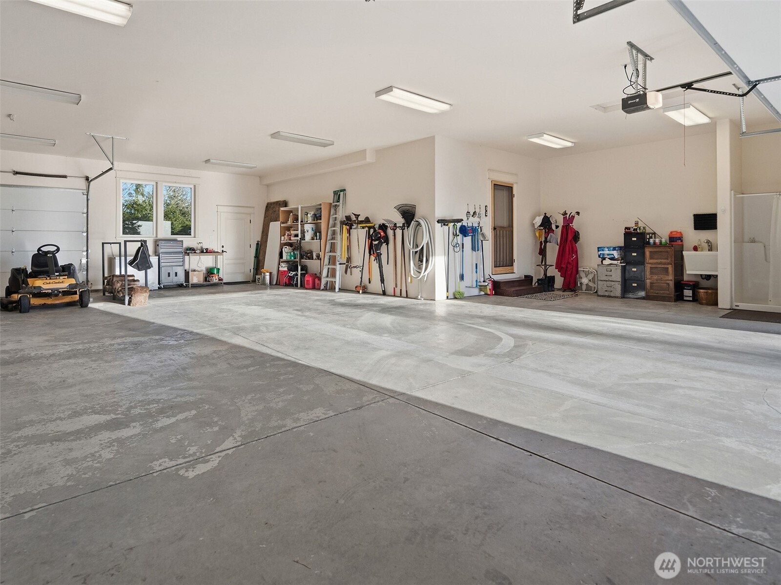 1330 Insel Road , Woodland, WA 98674