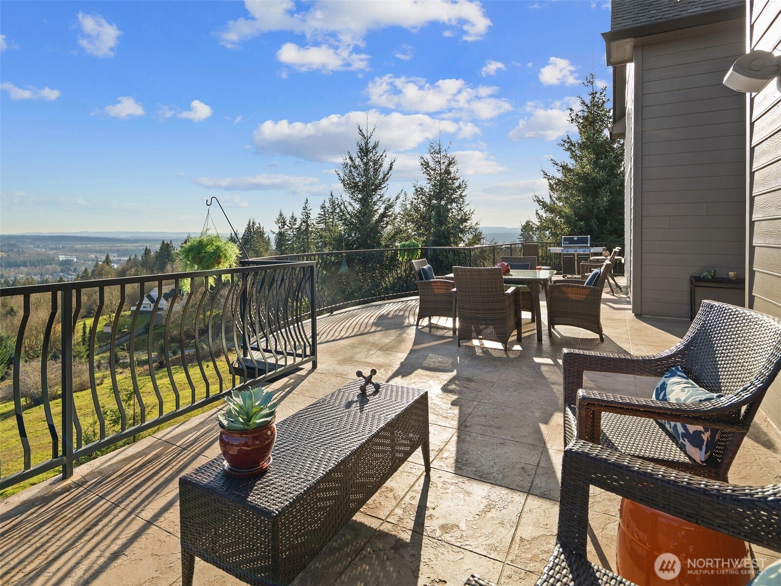 1330 Insel Road , Woodland, WA 98674