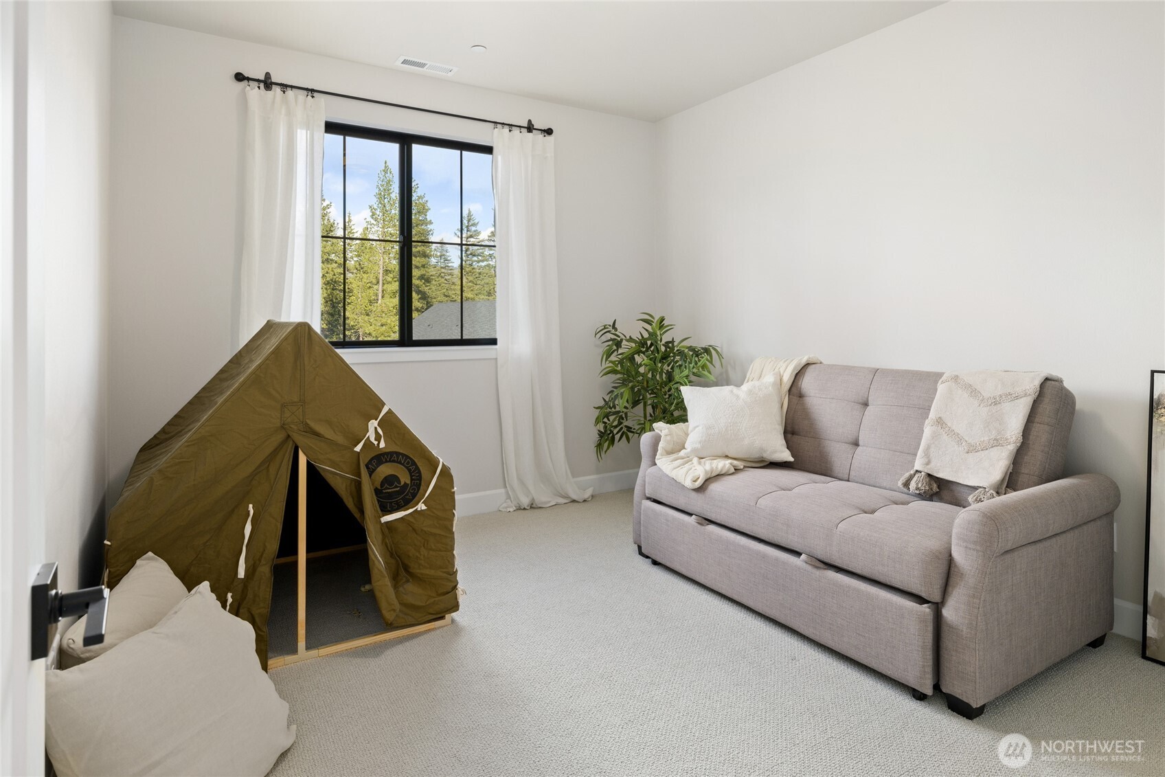 1001 Domerie Park Loop , Cle Elum, WA 98922