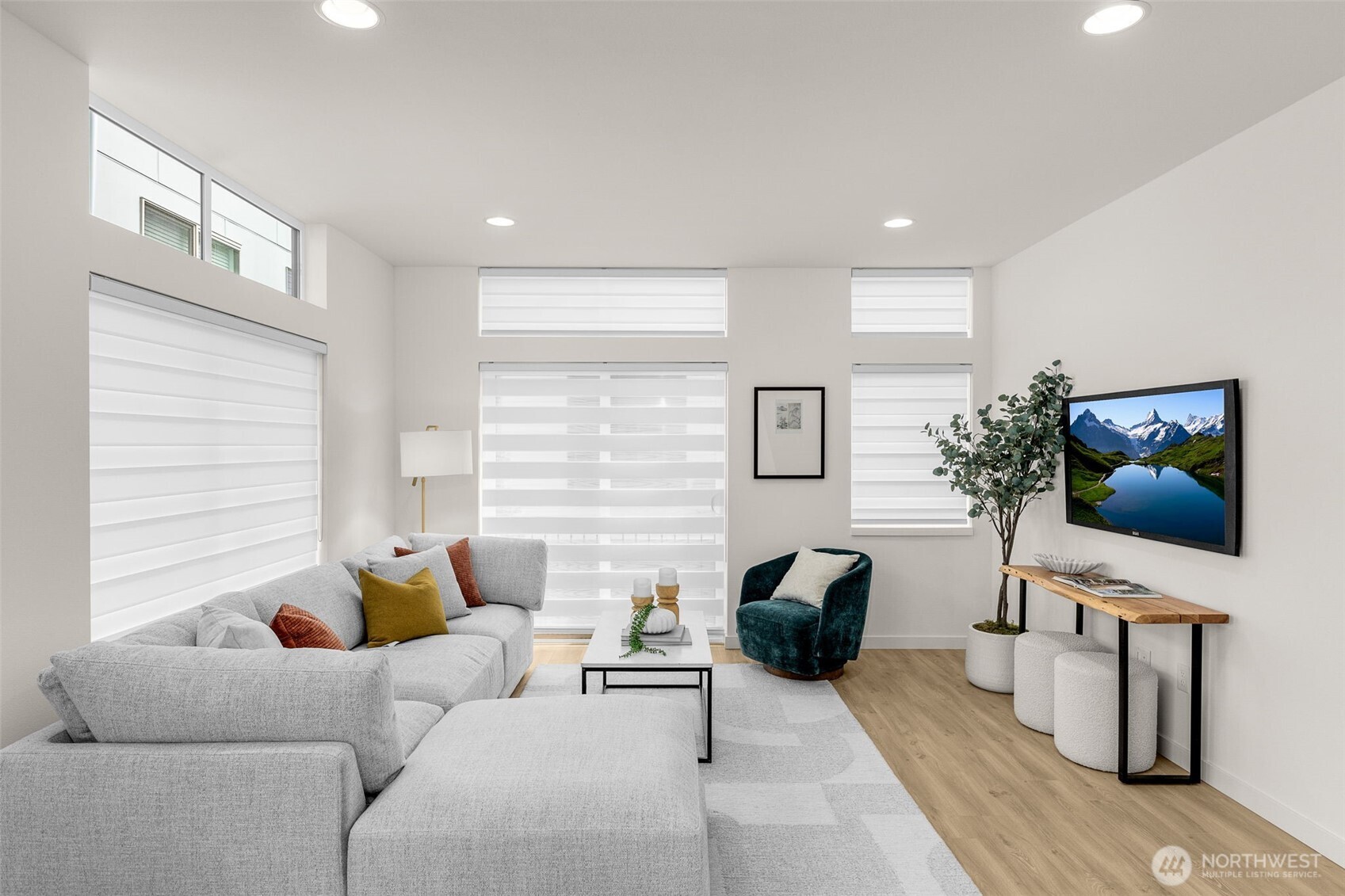 8335 D 12th Avenue NW, Seattle, WA 98117