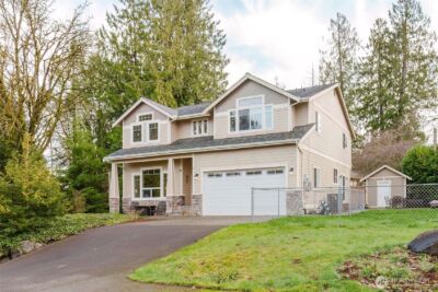 1568 Puget Drive E, Port Orchard, WA 98366