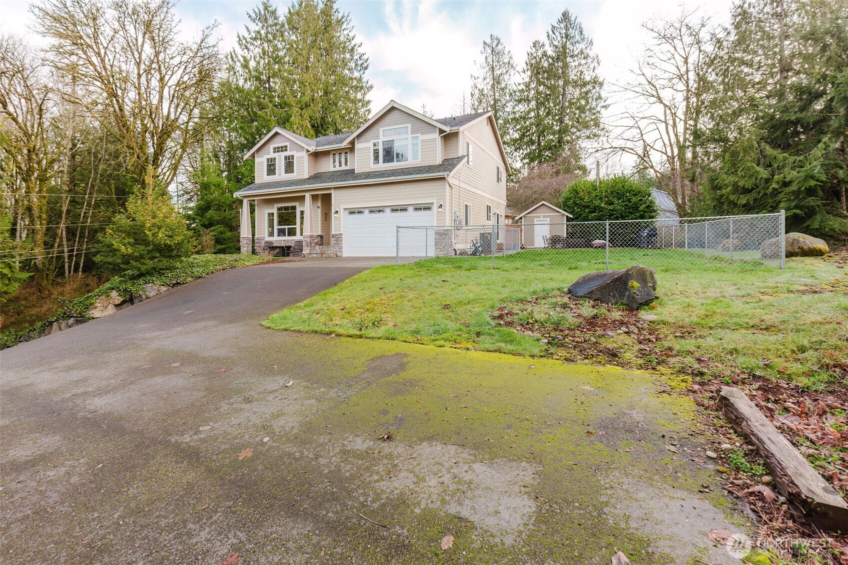 1568 Puget Drive E, Port Orchard, WA 98366