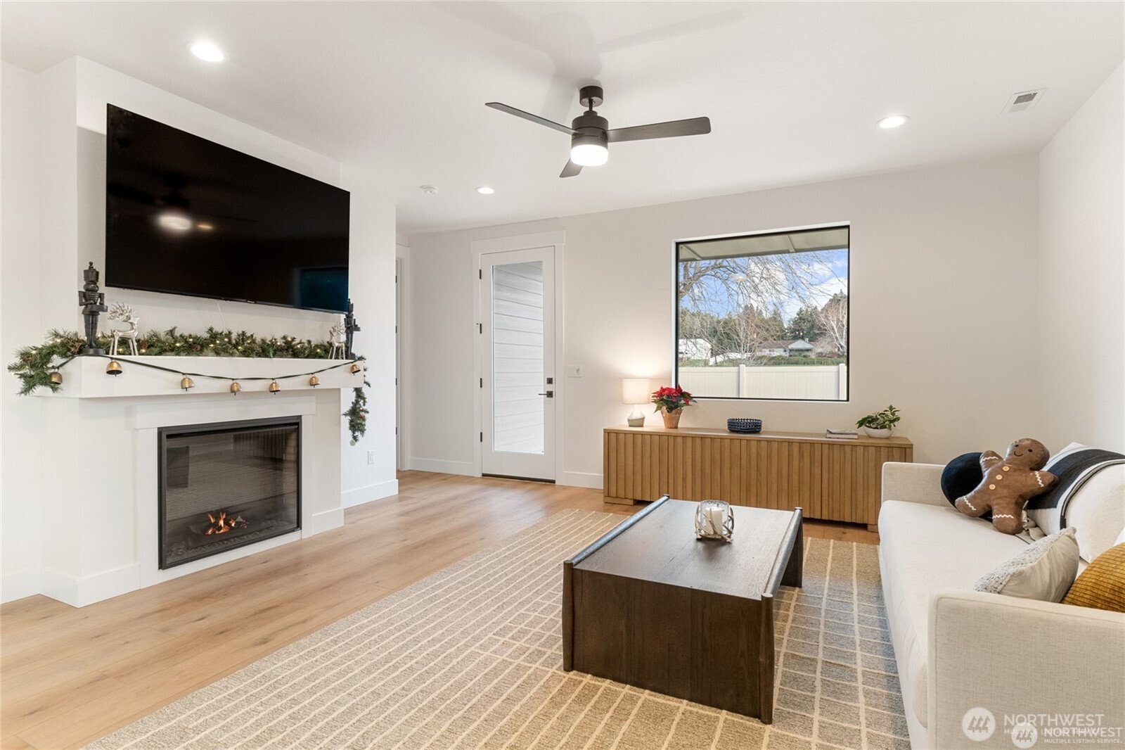 1148 9th Avenue NE, Ephrata, WA 98823