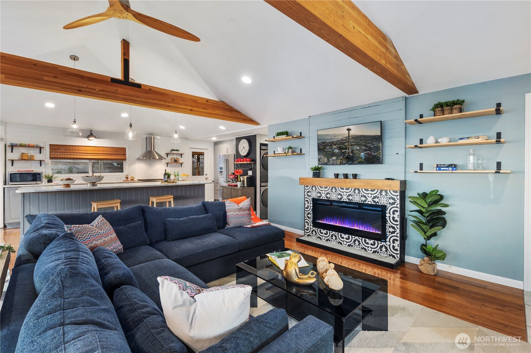 612 Park Avenue , Mukilteo, WA 98275-1920