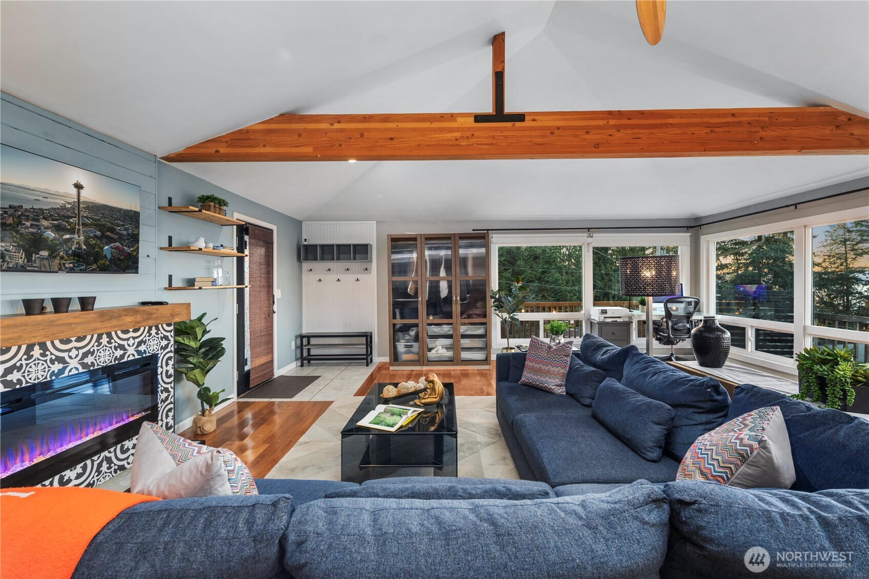 612 Park Avenue , Mukilteo, WA 98275-1920