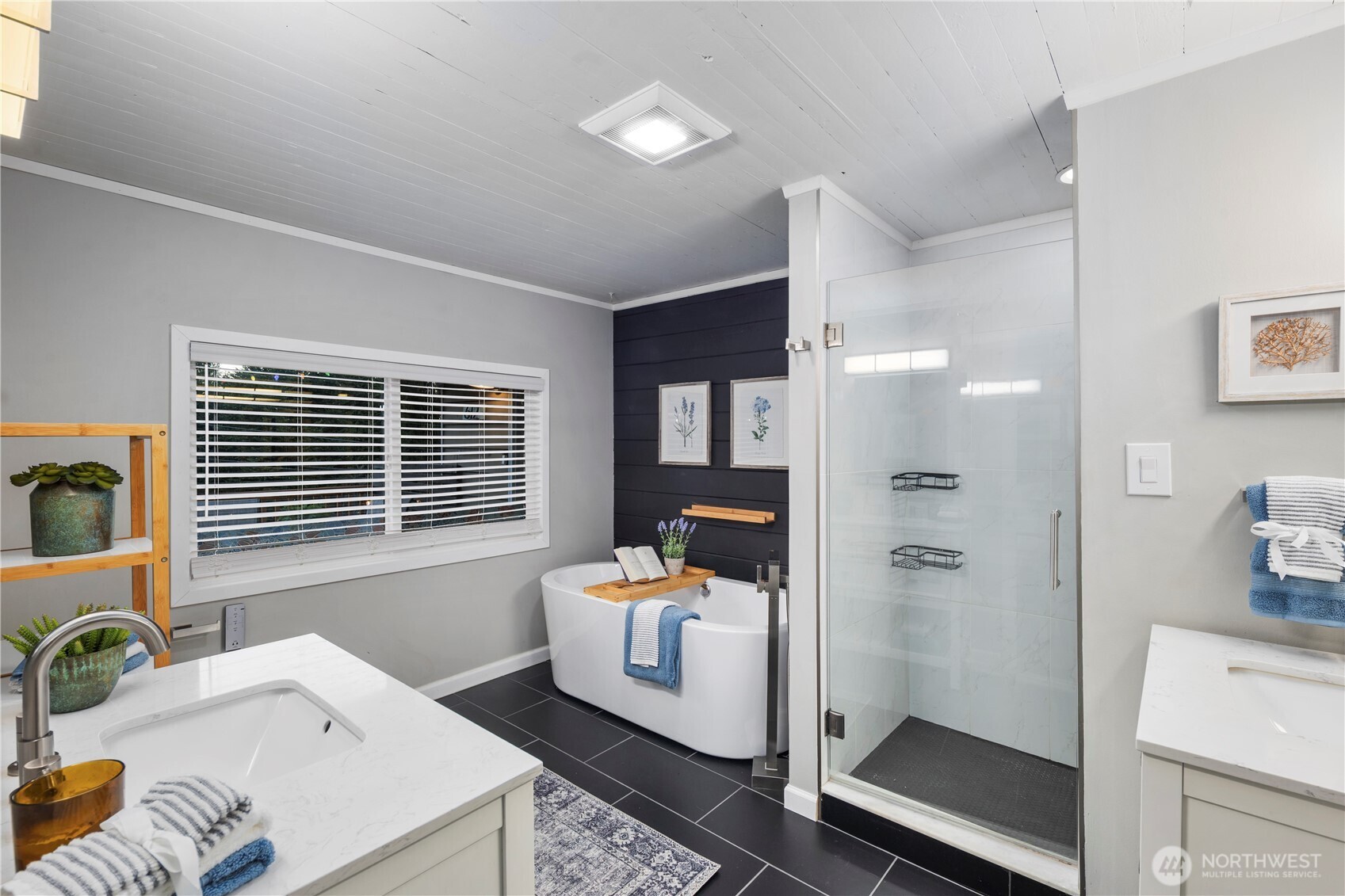 612 Park Avenue , Mukilteo, WA 98275-1920