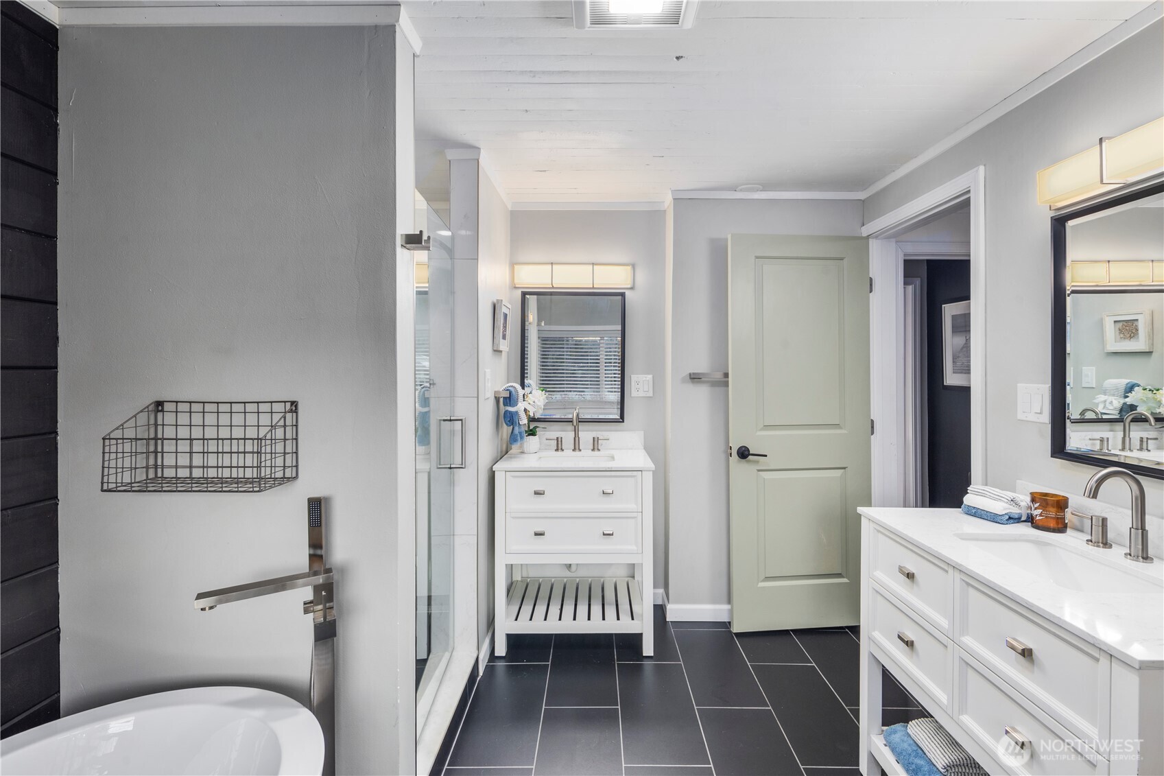 612 Park Avenue , Mukilteo, WA 98275-1920