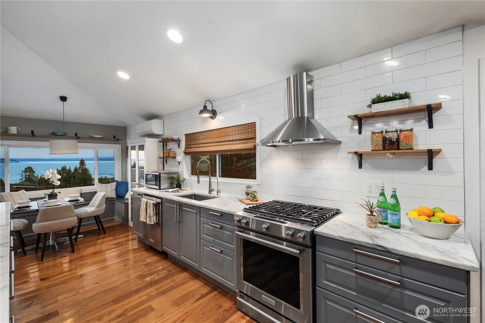 612 Park Avenue , Mukilteo, WA 98275-1920