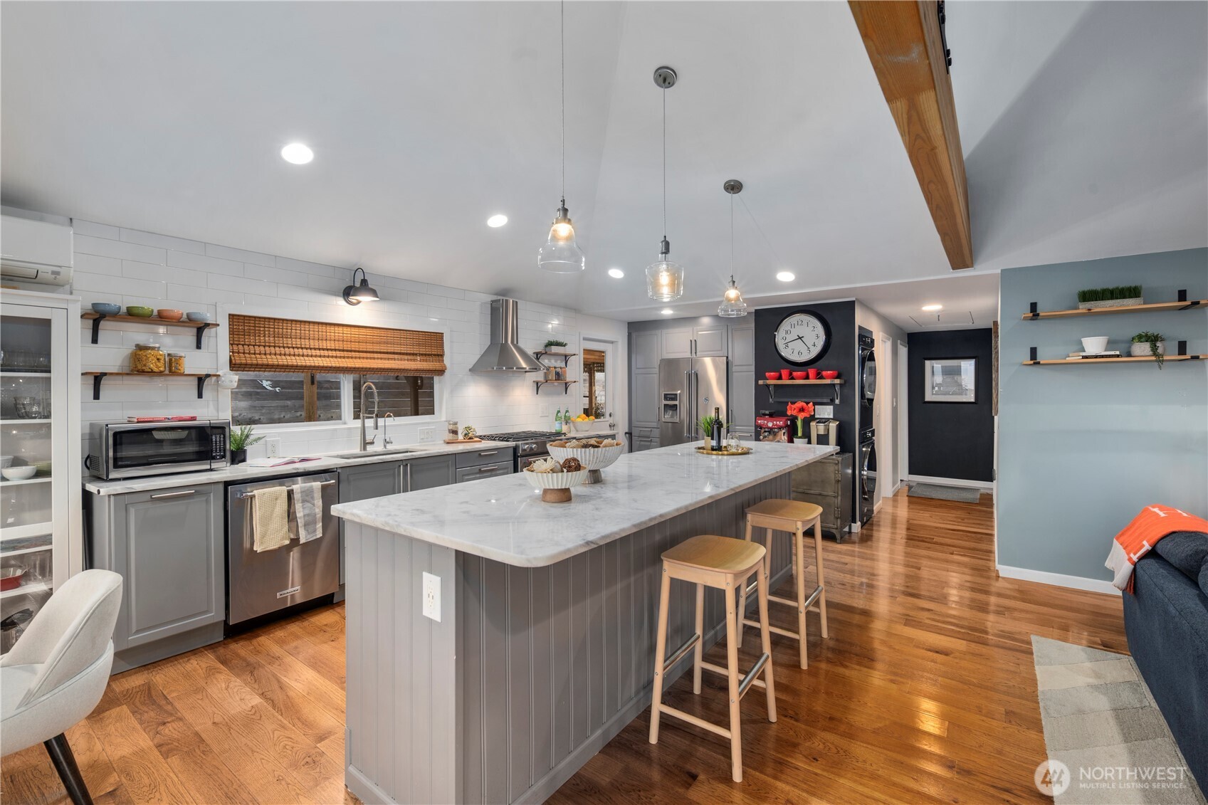 612 Park Avenue , Mukilteo, WA 98275-1920