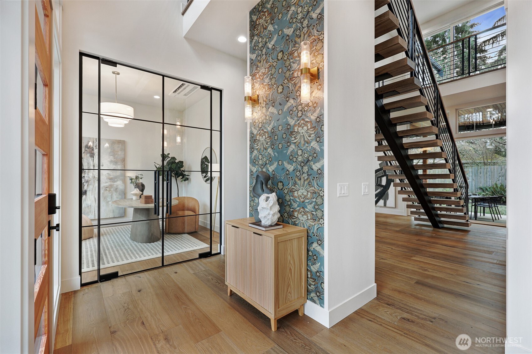 8217 22nd Place NE, Seattle, WA 98115