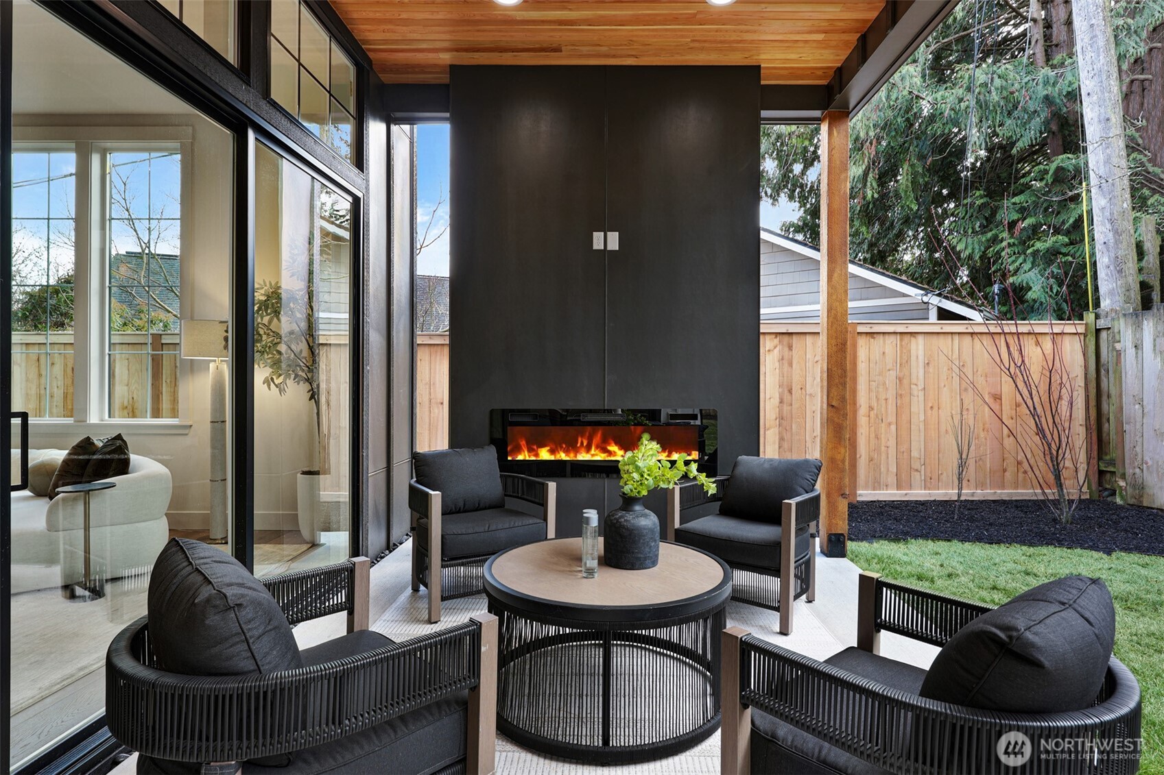 8217 22nd Place NE, Seattle, WA 98115