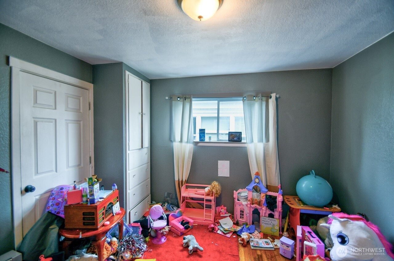 1017 S 48th Street , Tacoma, WA 98408