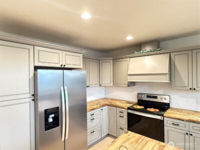 403 A Street , South Bend, WA 98586 - Photo 6