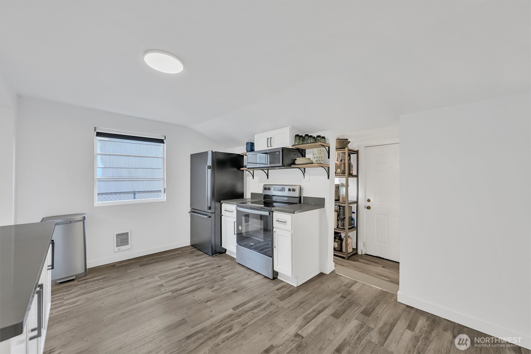 6004 S Lawrence Street , Tacoma, WA 98409