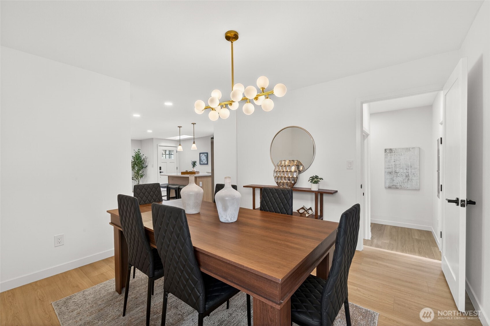 2311 NE 6th Place , Renton, WA 98056-3605