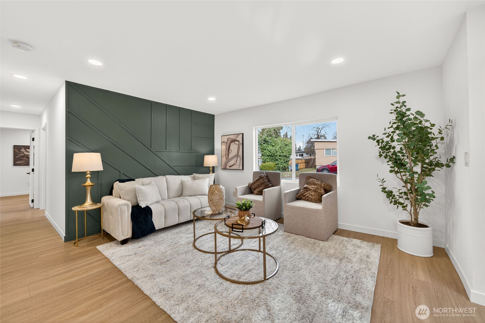 2311 NE 6th Place , Renton, WA 98056-3605