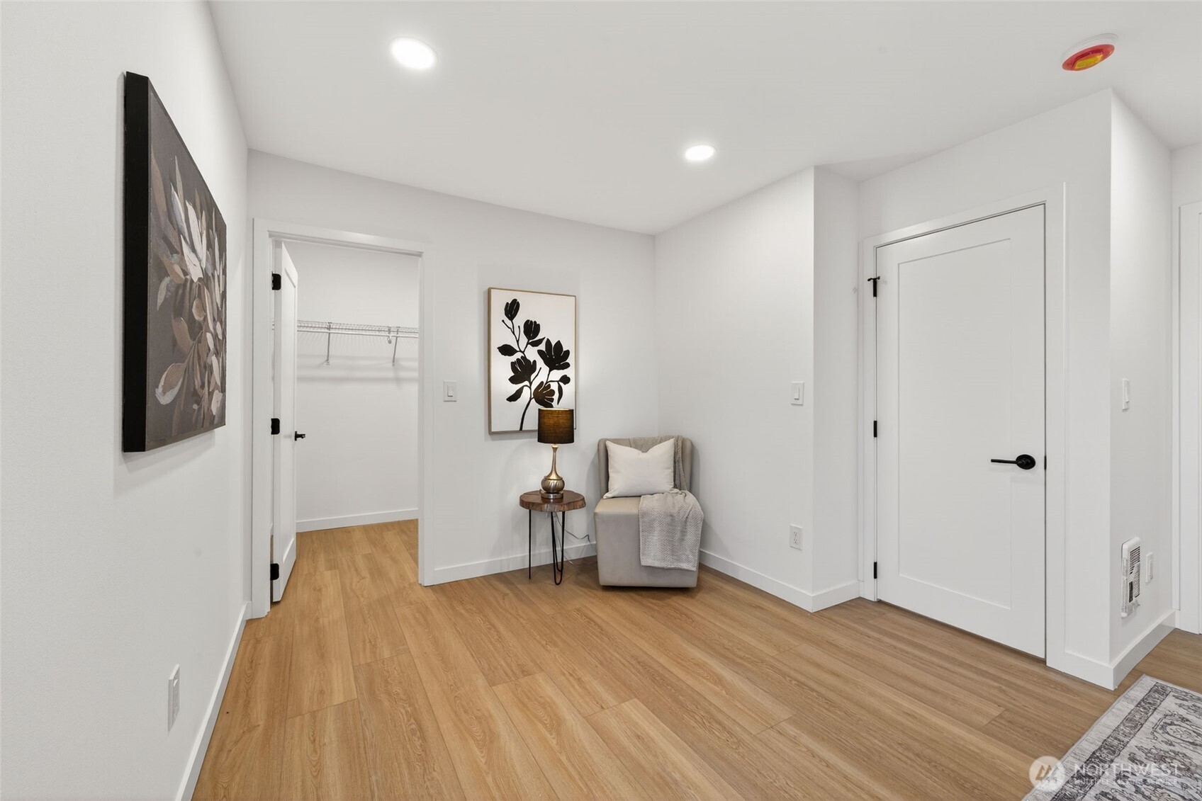 2311 NE 6th Place , Renton, WA 98056-3605