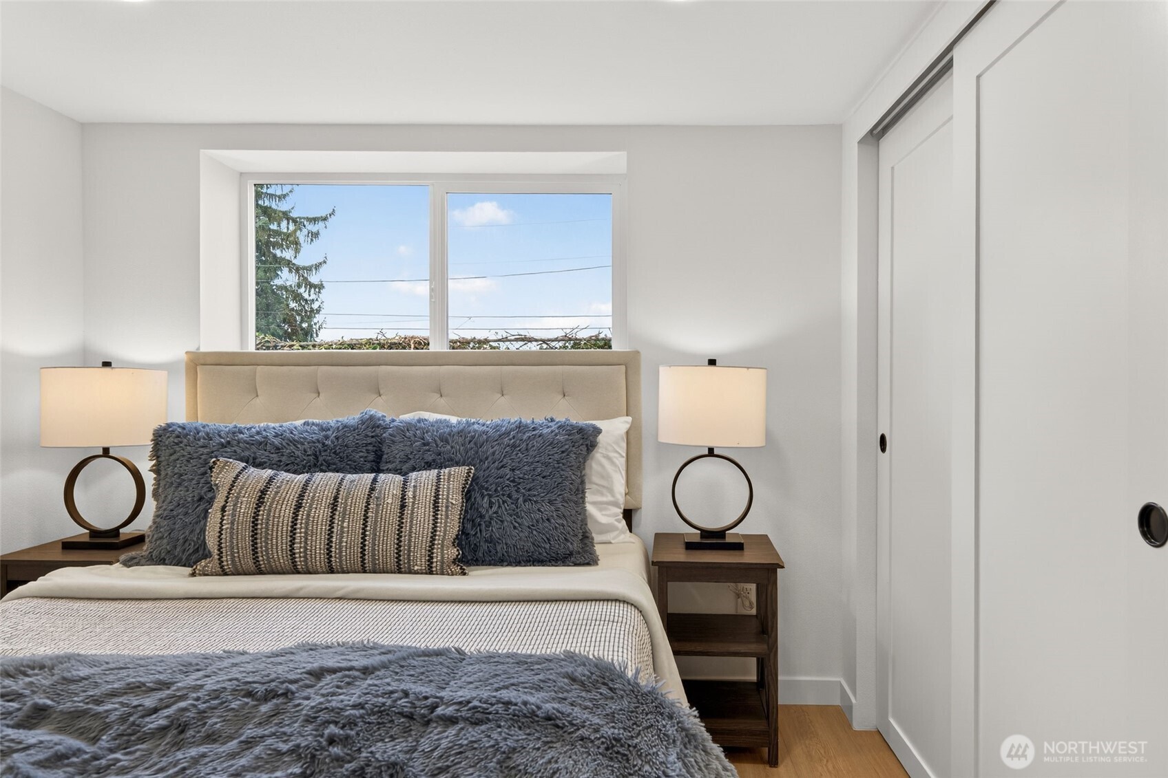 2311 NE 6th Place , Renton, WA 98056-3605