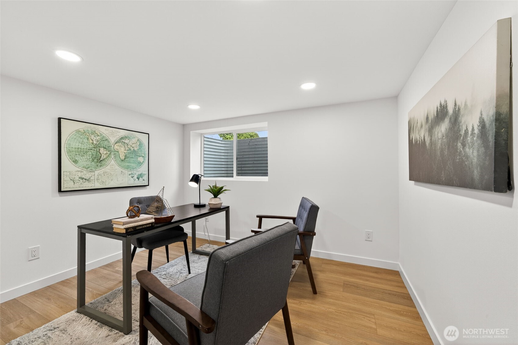 2311 NE 6th Place , Renton, WA 98056-3605