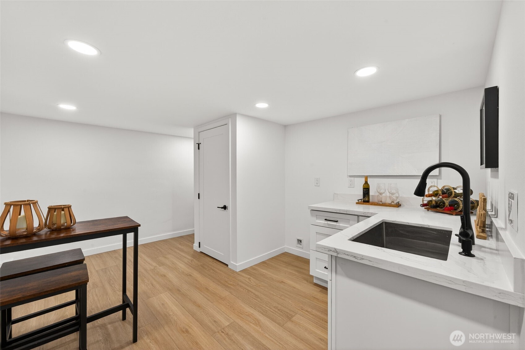 2311 NE 6th Place , Renton, WA 98056-3605