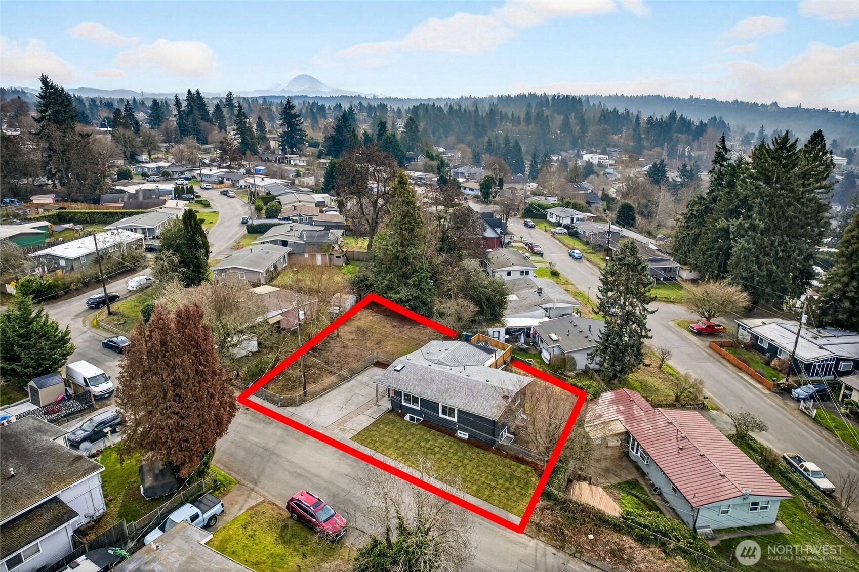 2311 NE 6th Place , Renton, WA 98056-3605