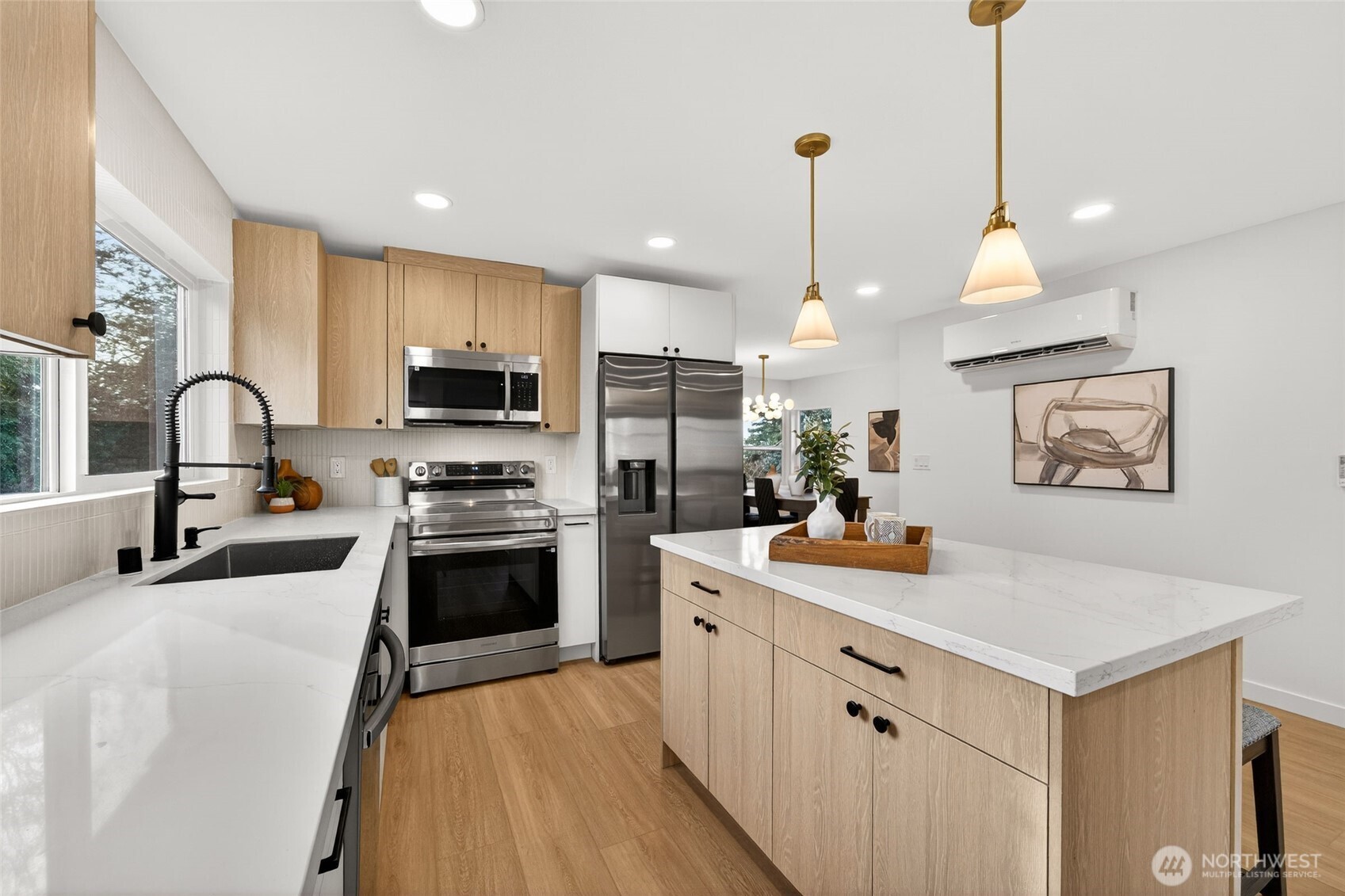 2311 NE 6th Place , Renton, WA 98056-3605