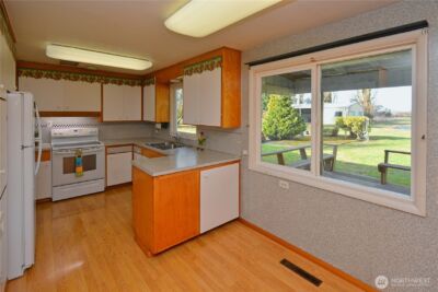 3801 Mayberry Road , Centralia, WA 98531 - Photo 9