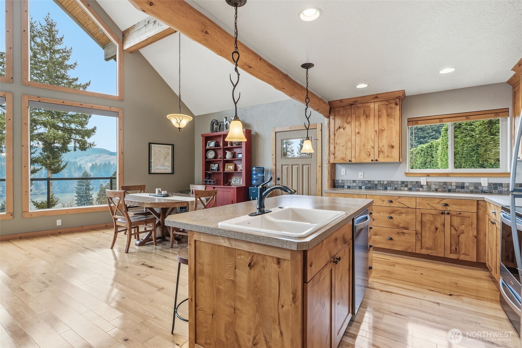 101 Lighthouse Lane , Mossyrock, WA 98564