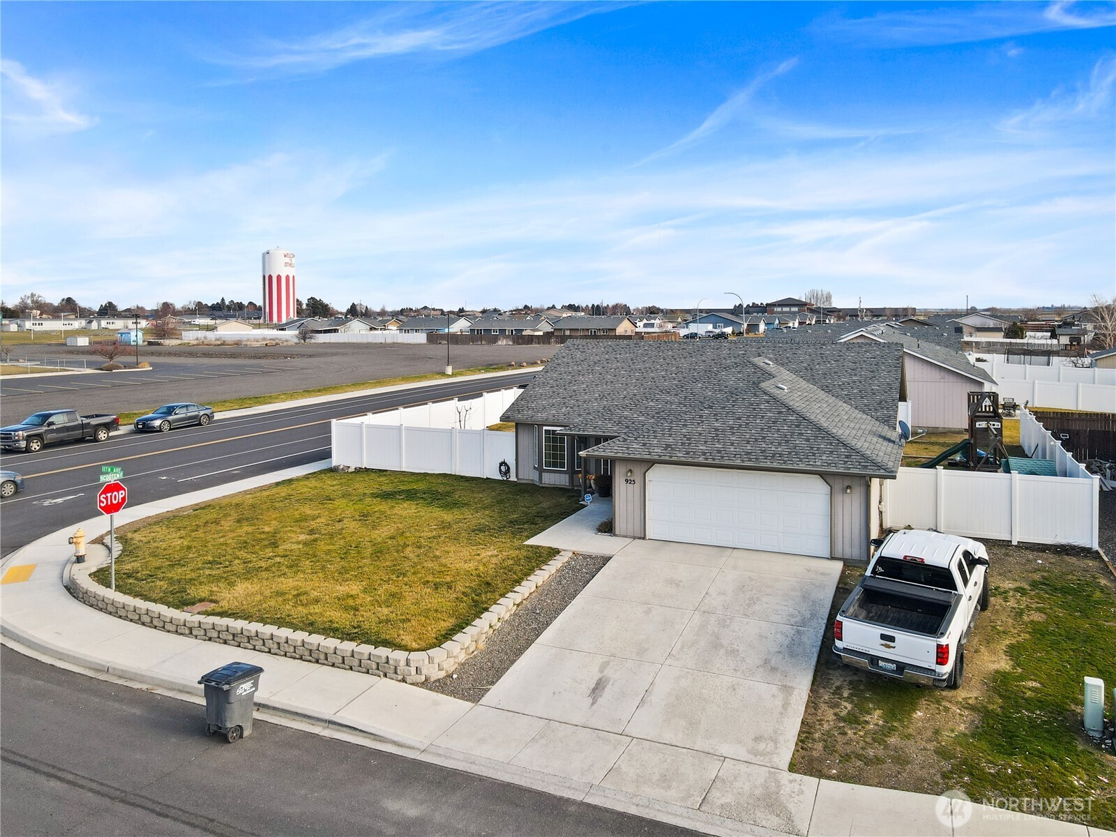 925 S 11th Avenue , Othello, WA 99344